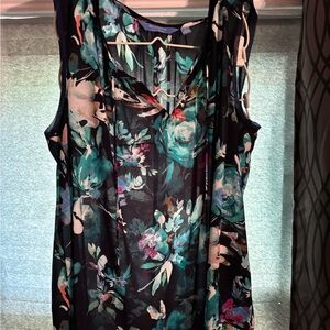 Simply Vera Vera Wang Black Floral Blouse